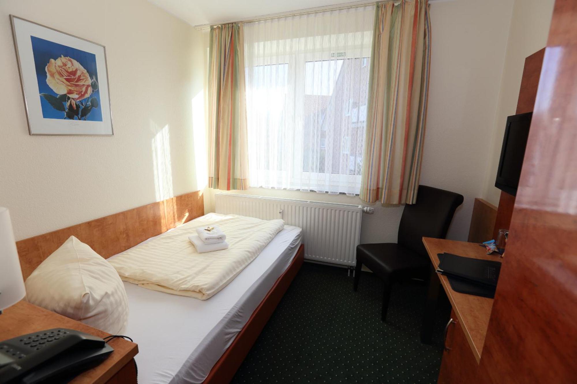 Hotel Am Holzhafen シュターデ エクステリア 写真