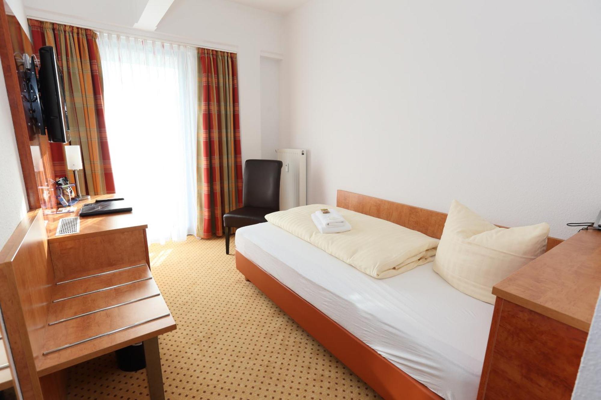 Hotel Am Holzhafen シュターデ エクステリア 写真